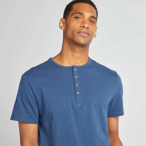 jersey t-shirt with tunisian collar